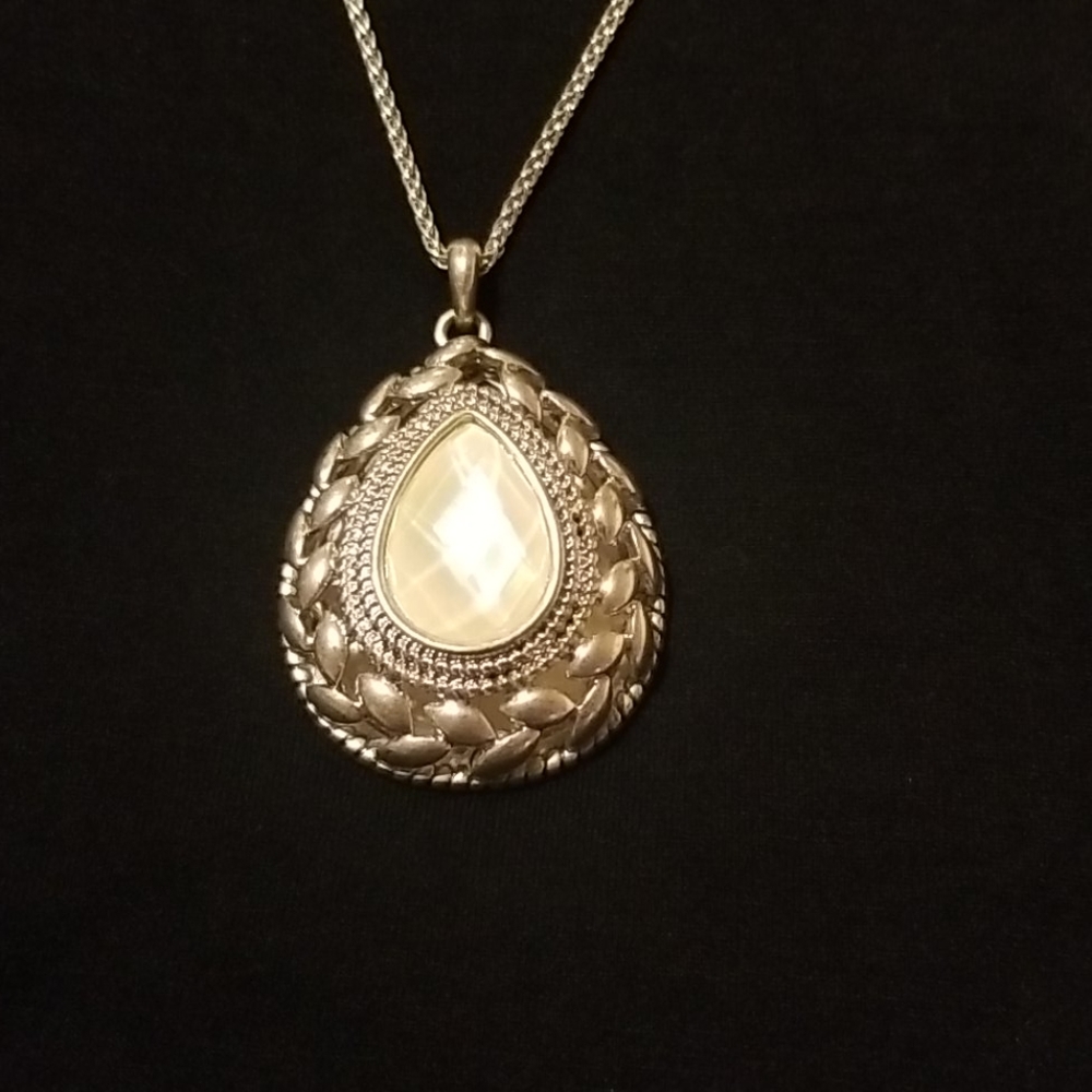 Lucky brand necklace